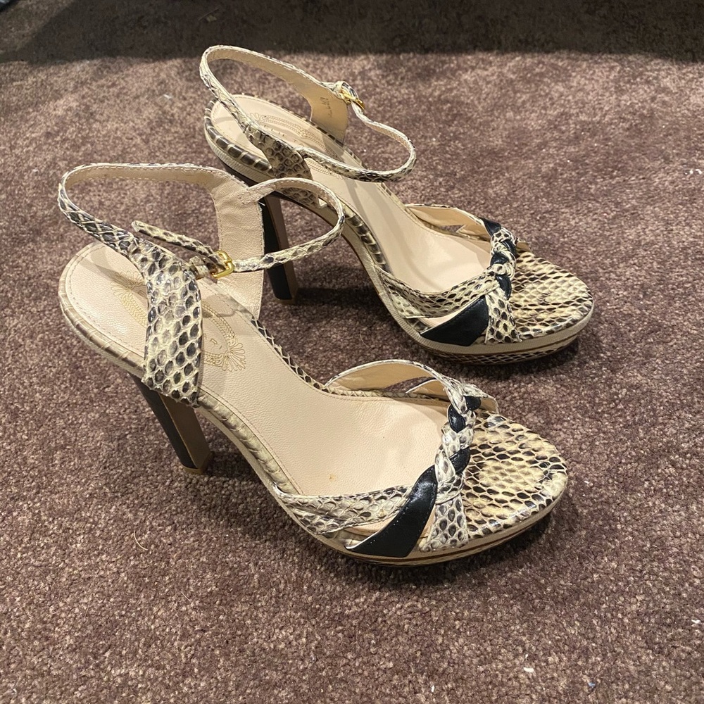 Heels - Picture 2 of 5